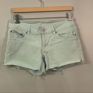 AMERICAN EAGLE shorts size 6 cutoff style